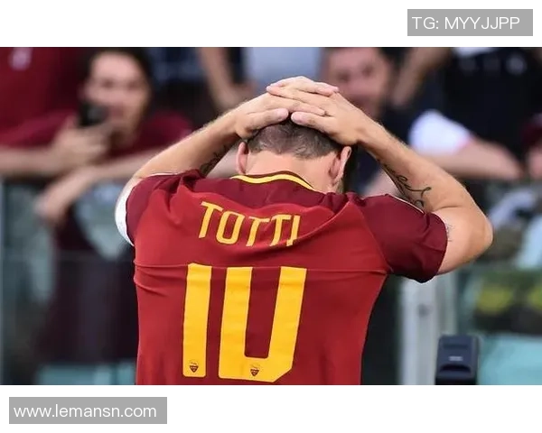 荷兰足球明星光头的传奇故事与场上风采解析