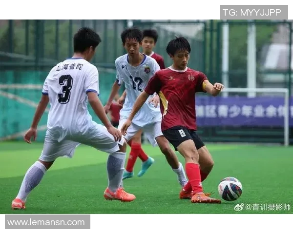 赛后分析：上海足球队与北京足球队在比赛中的速度对比与战术解析